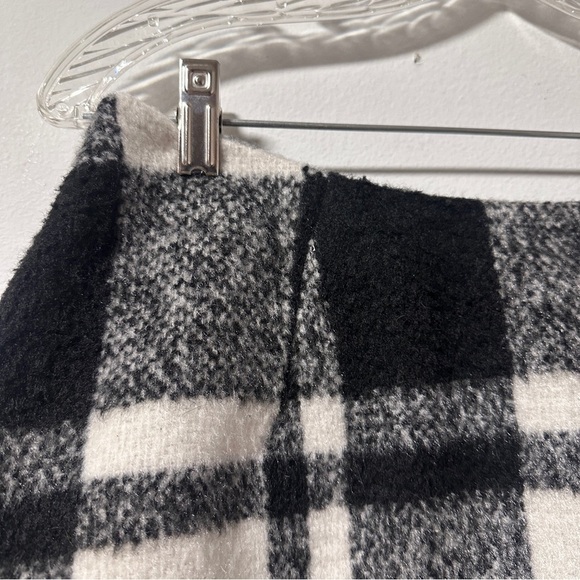 ASOS Flippy Check Mini Skirt White Black Plaid Women’s Size 12 Academia Preppy - Picture 7 of 16